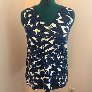 NWOT Ann Taylor Misses Medium Floral Knit Sleeveless Top